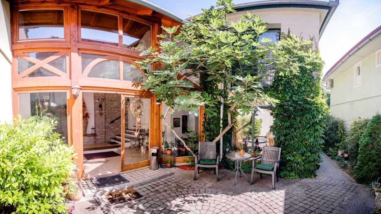 Nymphea Villa Hévíz Екстериор снимка